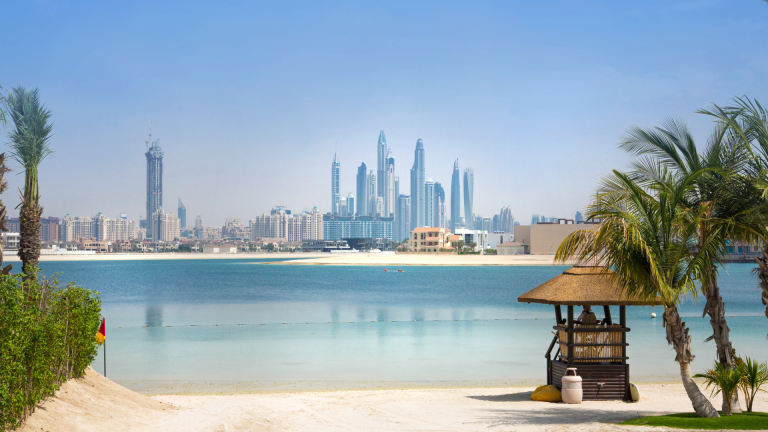 Dubaj, staje się coraz bardziej atrakcyjnym kierunkiem dla polskich inwestorów