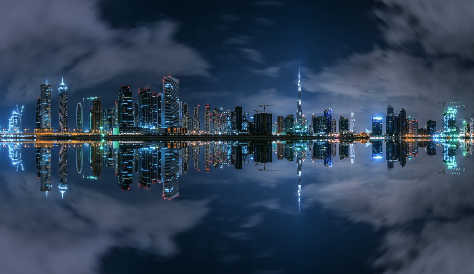 Polish entrepreneurs are moving their businesses to Dubai - escaping high taxes